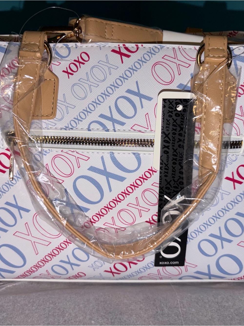XOXO Red White and Blue Logo Handbag with Detachable Crossbody Strap- NWT! - Picture 4 of 5